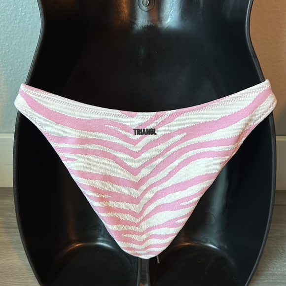 Zebra punch , Cheeky coverage bottom. - Picture 7 of 9